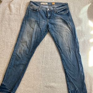 Pilcro and the letterpress Mom Jeans frayed dropped Sz 26